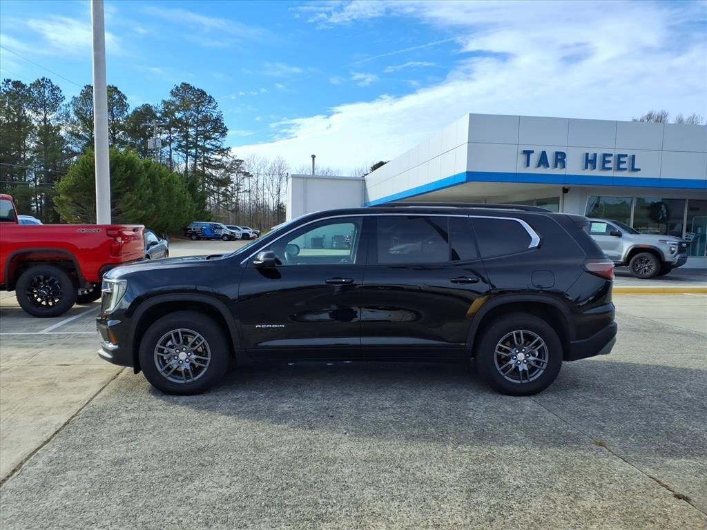 2025 GMC Acadia Elevation