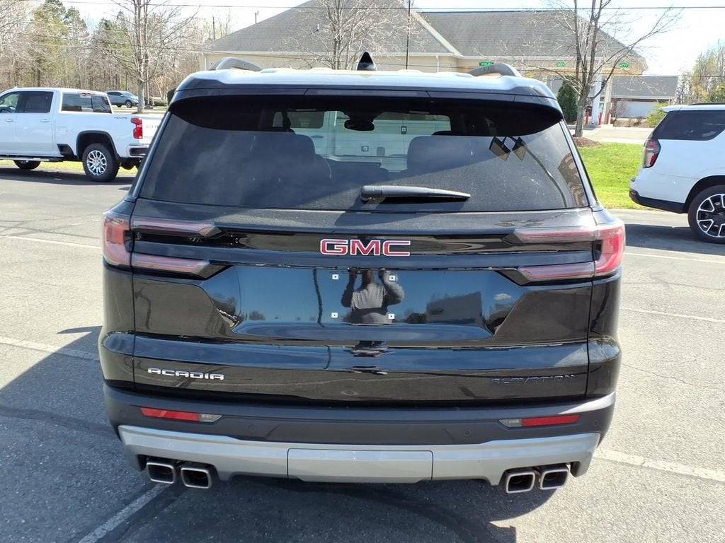 2025 GMC Acadia Elevation