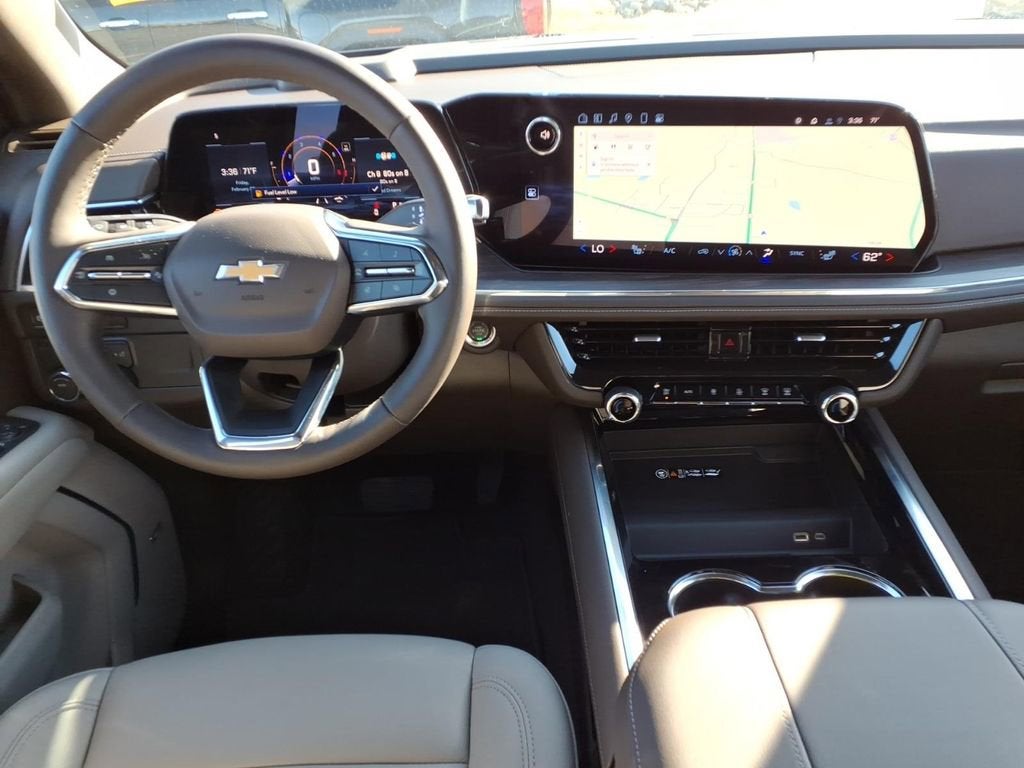 2025 Chevrolet Suburban LT