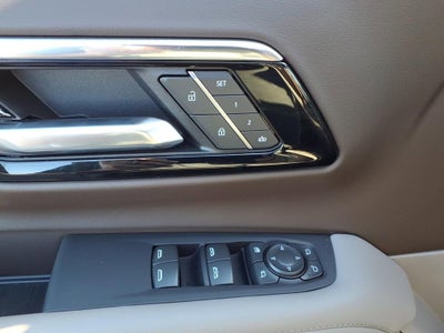 2025 Chevrolet Suburban LT