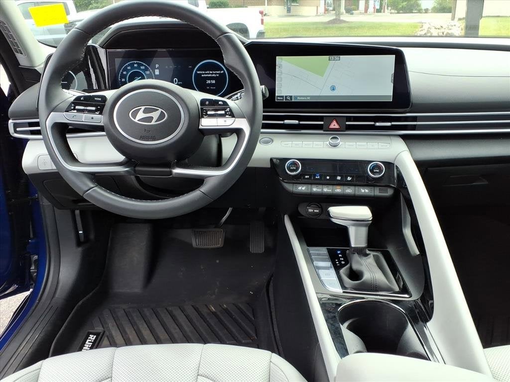 2025 Hyundai Elantra Hybrid Limited