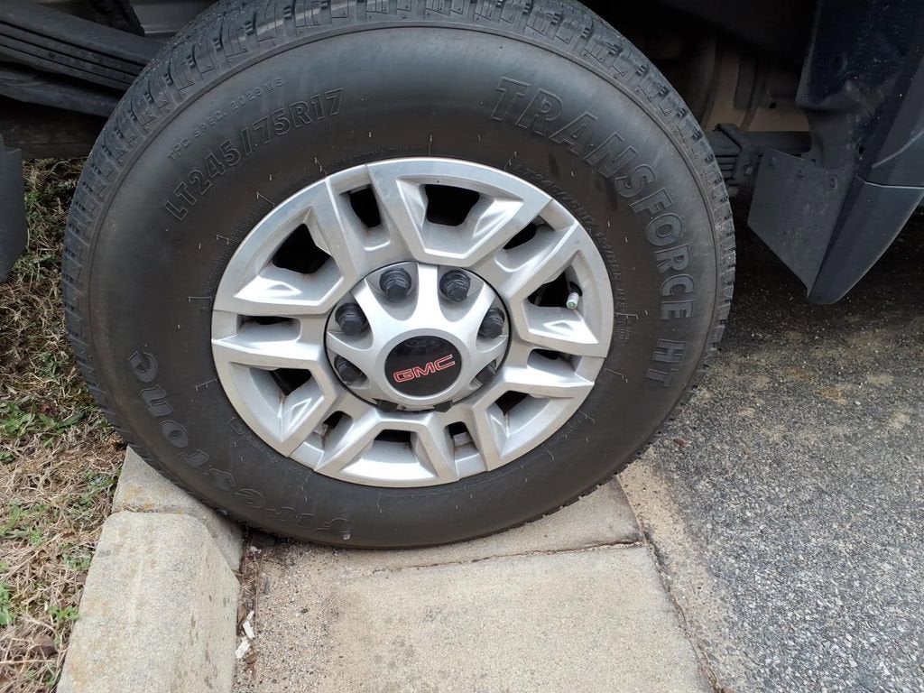 2025 GMC Sierra 2500 HD Pro