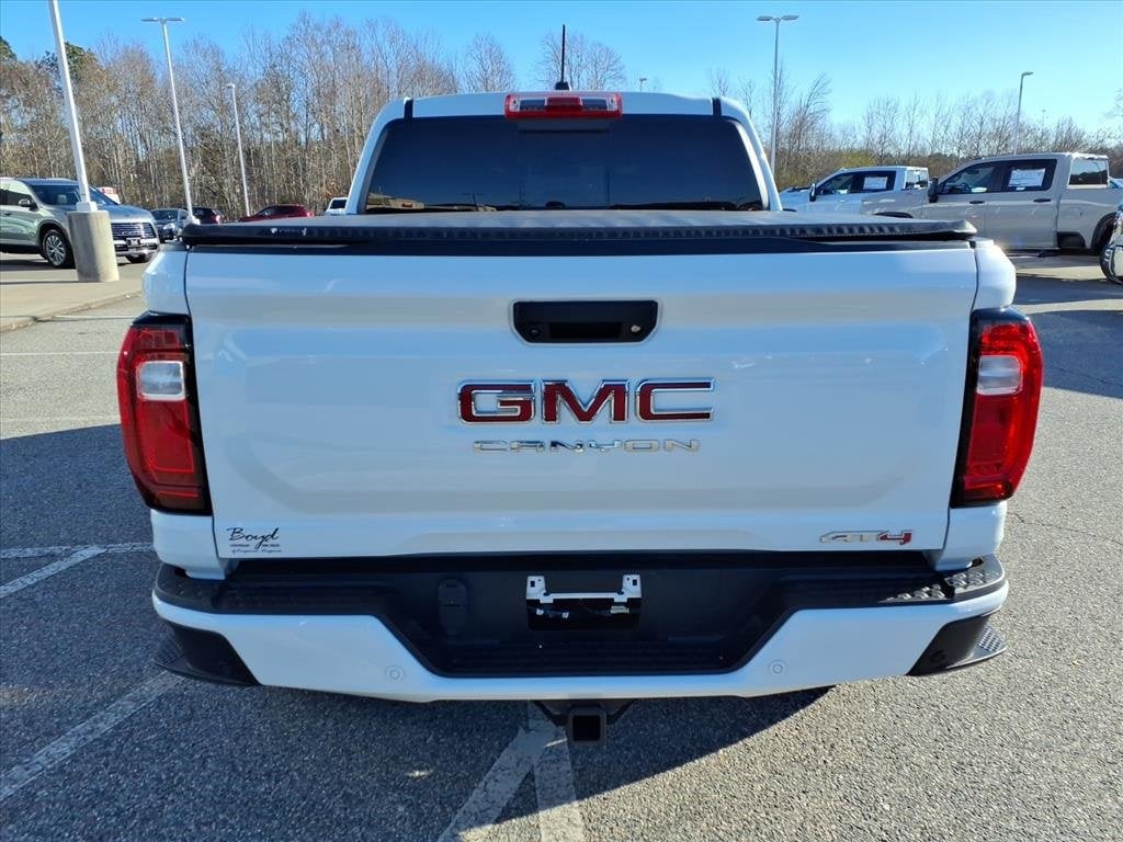 2024 GMC Canyon AT4