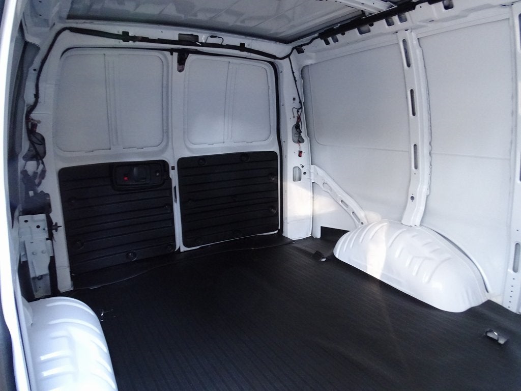 2025 Chevrolet Express 2500 Work Van Cargo