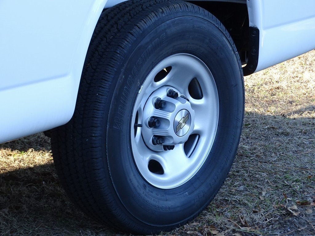 2025 Chevrolet Express 2500 Work Van Cargo