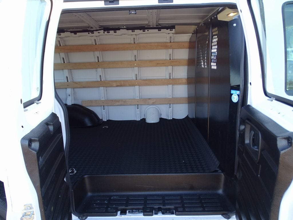 2024 Chevrolet Express 2500 Work Van Cargo