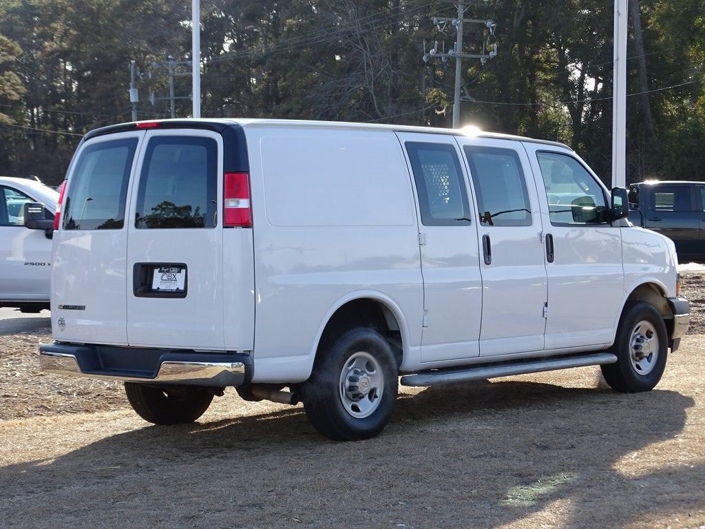2024 Chevrolet Express 2500 Work Van Cargo