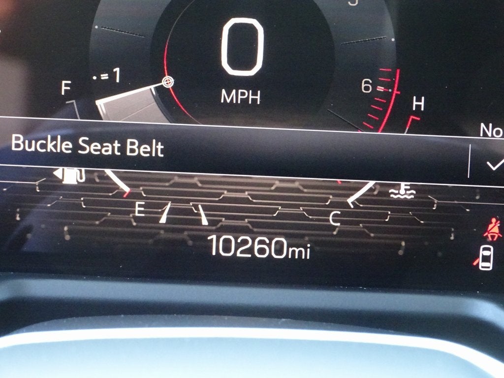 2025 GMC Acadia Elevation