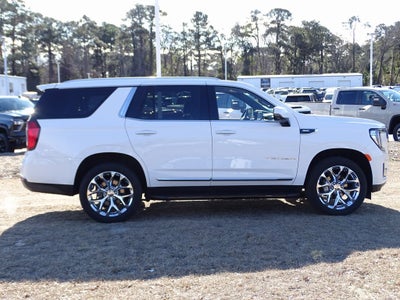 2023 GMC Yukon SLT
