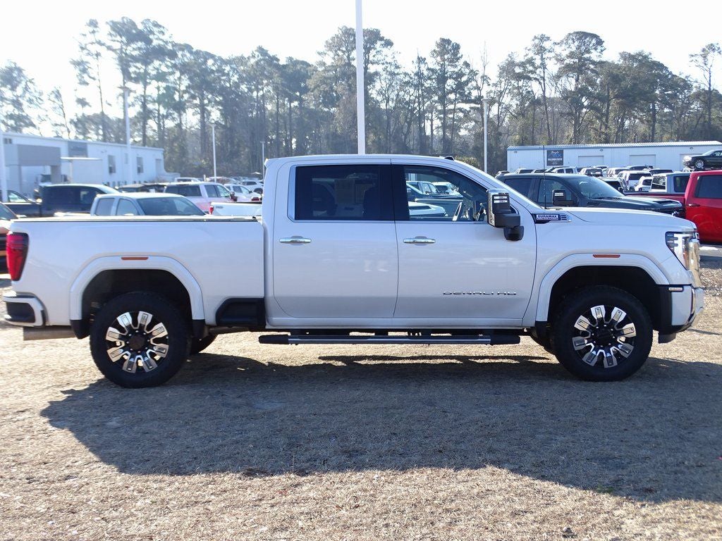 2025 GMC Sierra 2500HD Denali