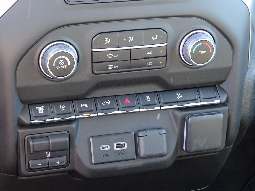 2025 Chevrolet Silverado 2500HD Custom