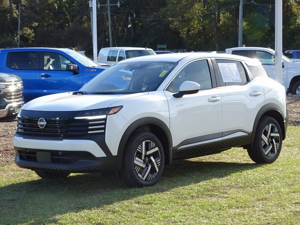 2025 Nissan Kicks SV