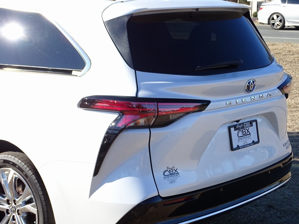 2023 Toyota Sienna Platinum 7 Passenger