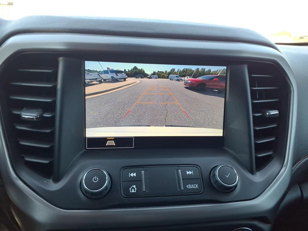 2023 GMC Acadia AT4
