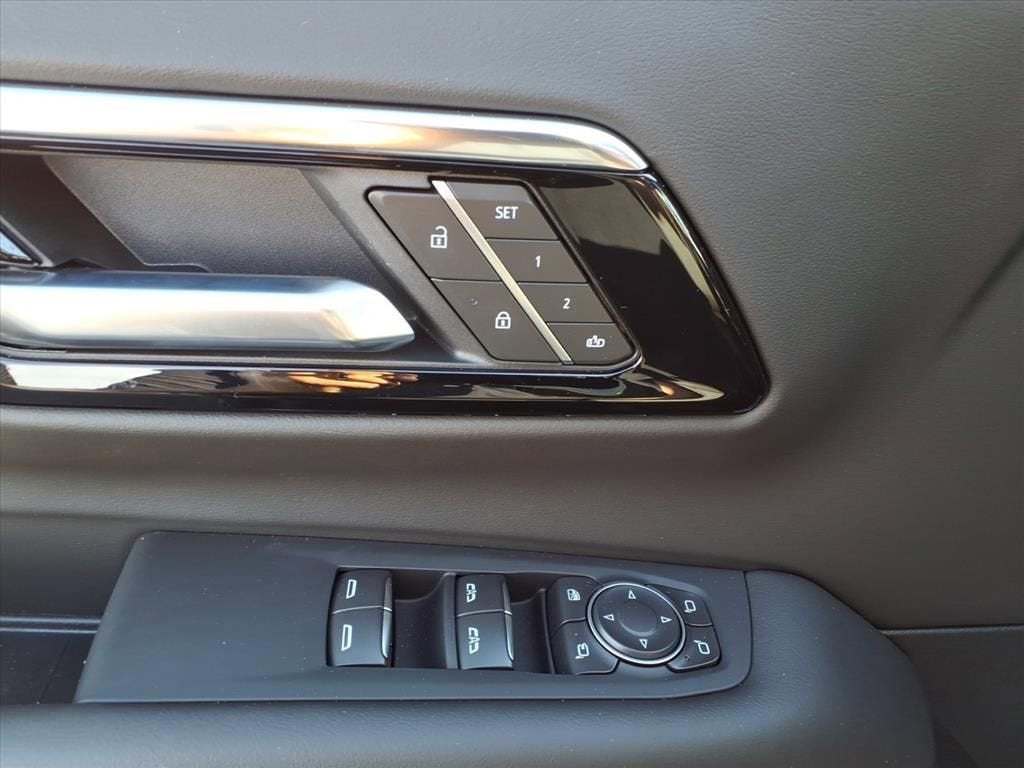 2026 Chevrolet Suburban Premier - Photo 11