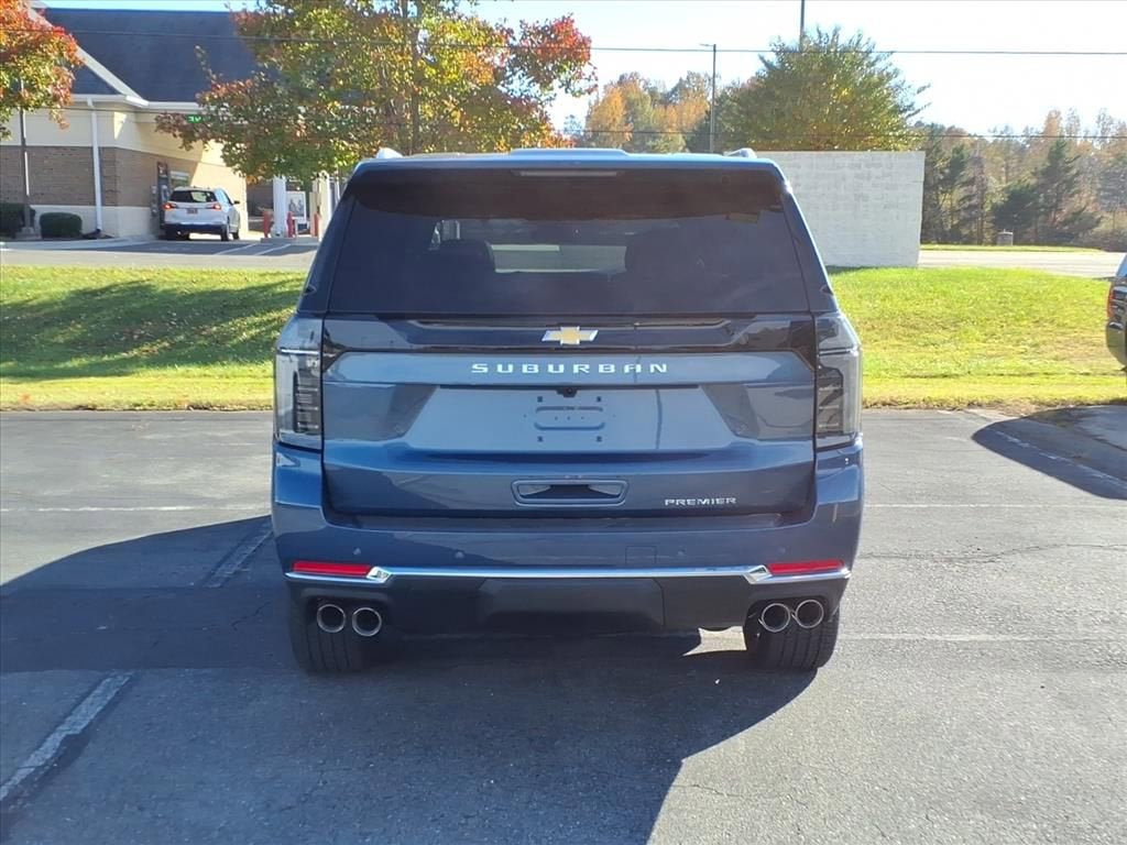 2026 Chevrolet Suburban Premier - Photo 7