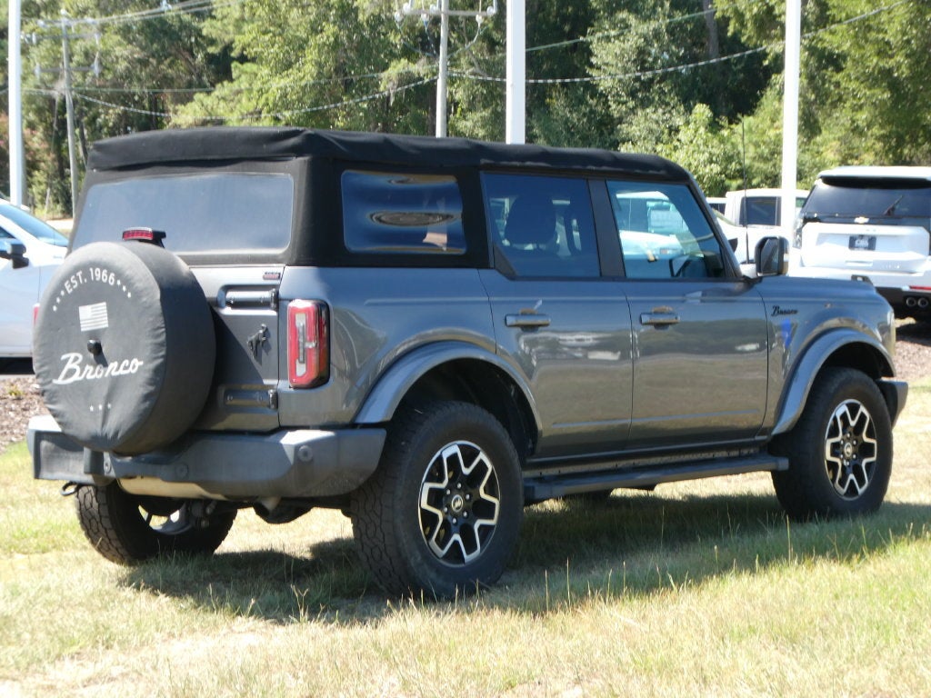 2021 Ford Bronco Base