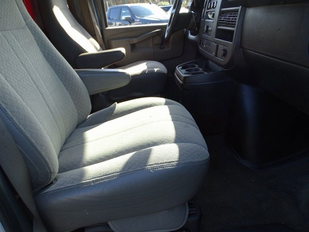 2018 Chevrolet Express Passenger 3500 LT