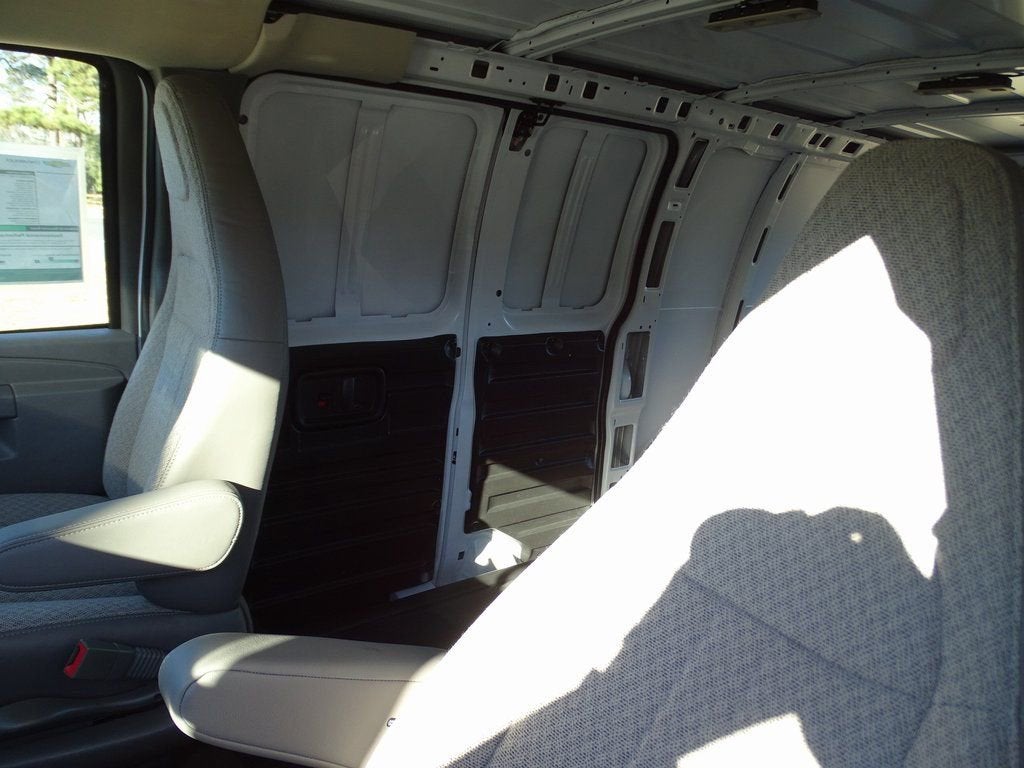 2025 Chevrolet Express Cargo 2500 WT