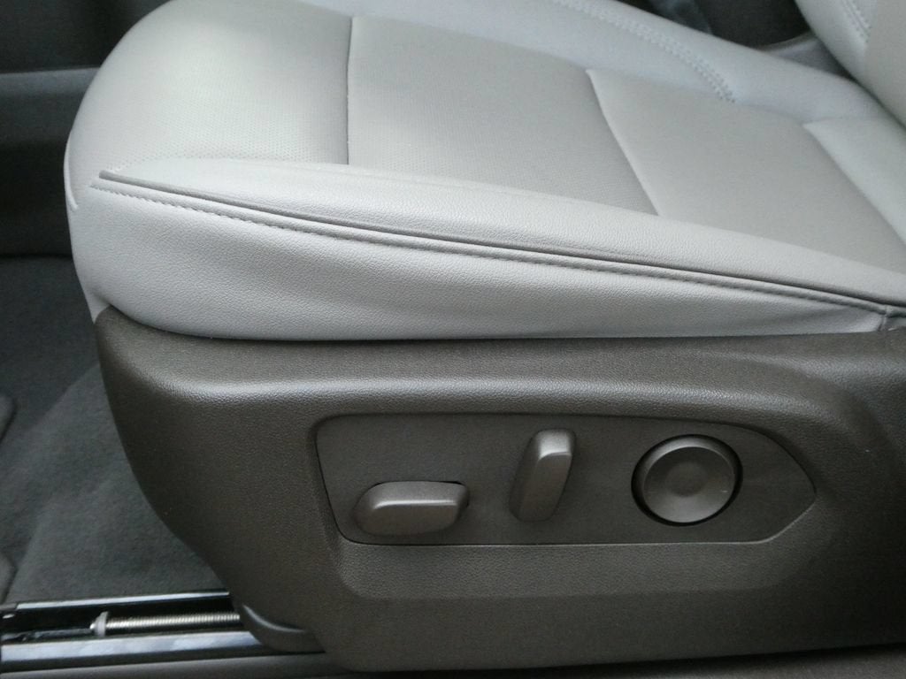2025 GMC Yukon XL Elevation