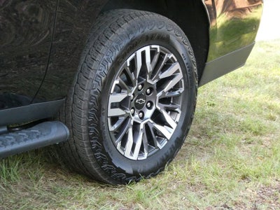 2025 Chevrolet Suburban Z71