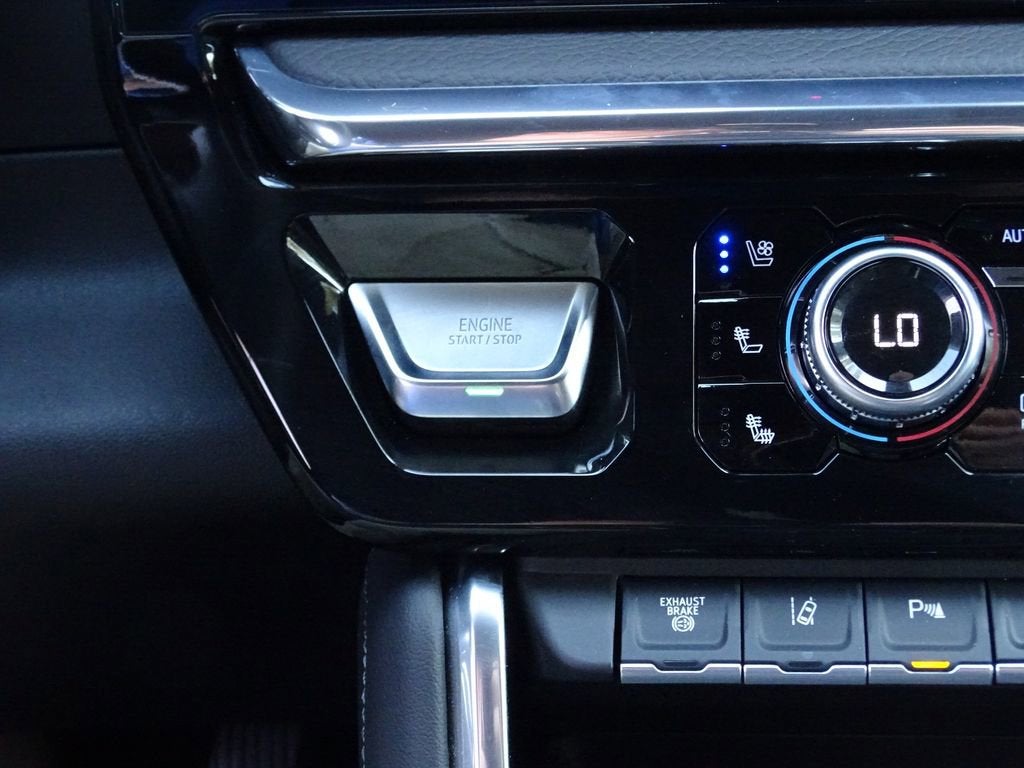 2025 GMC Sierra 2500 HD Denali