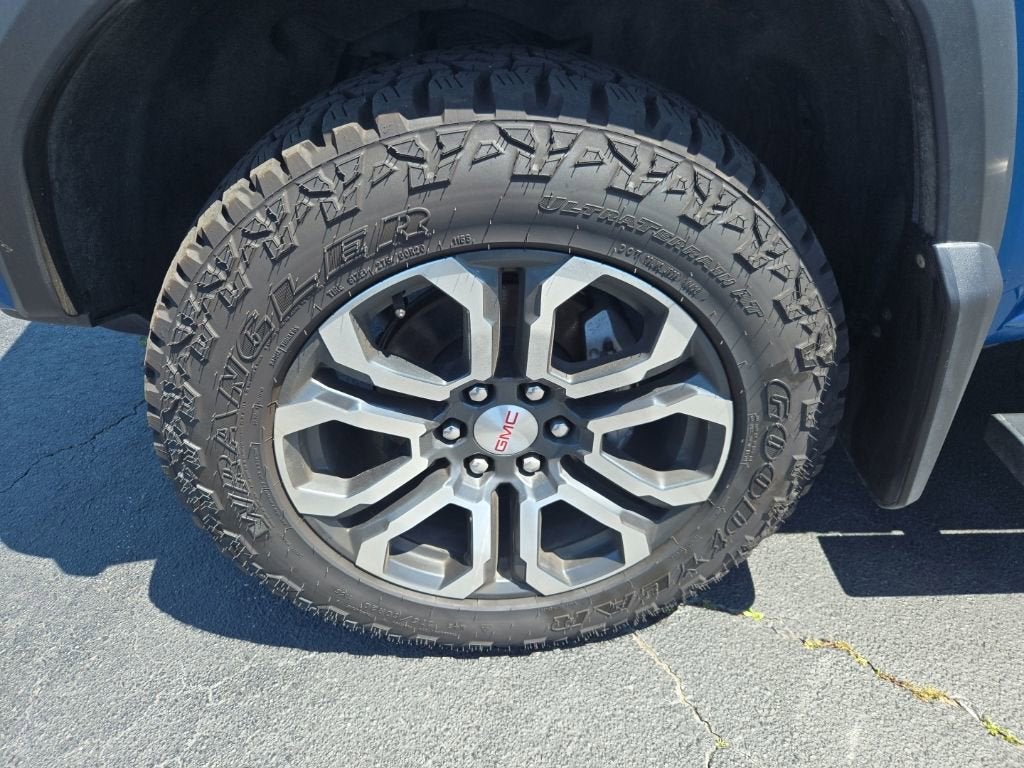 2024 GMC Canyon AT4