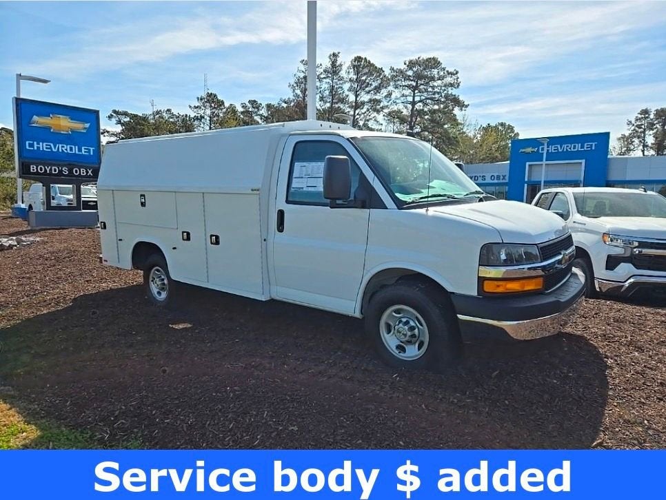 2026 Chevrolet Express Cutaway 3500 1WT