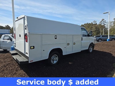 2026 Chevrolet Express Cutaway 3500 1WT
