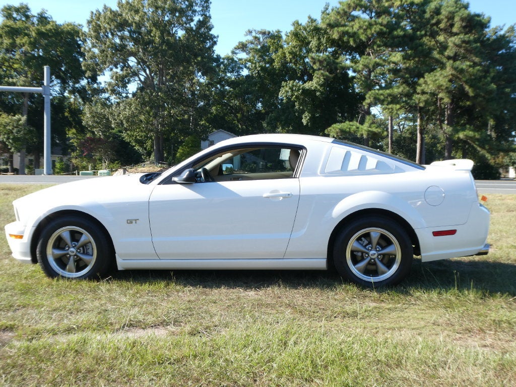 2006 Ford Mustang GT Deluxe