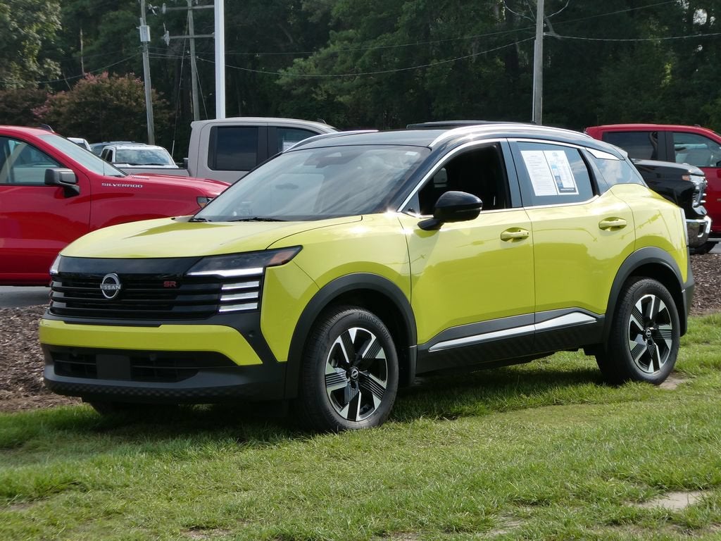 2025 Nissan Kicks SR