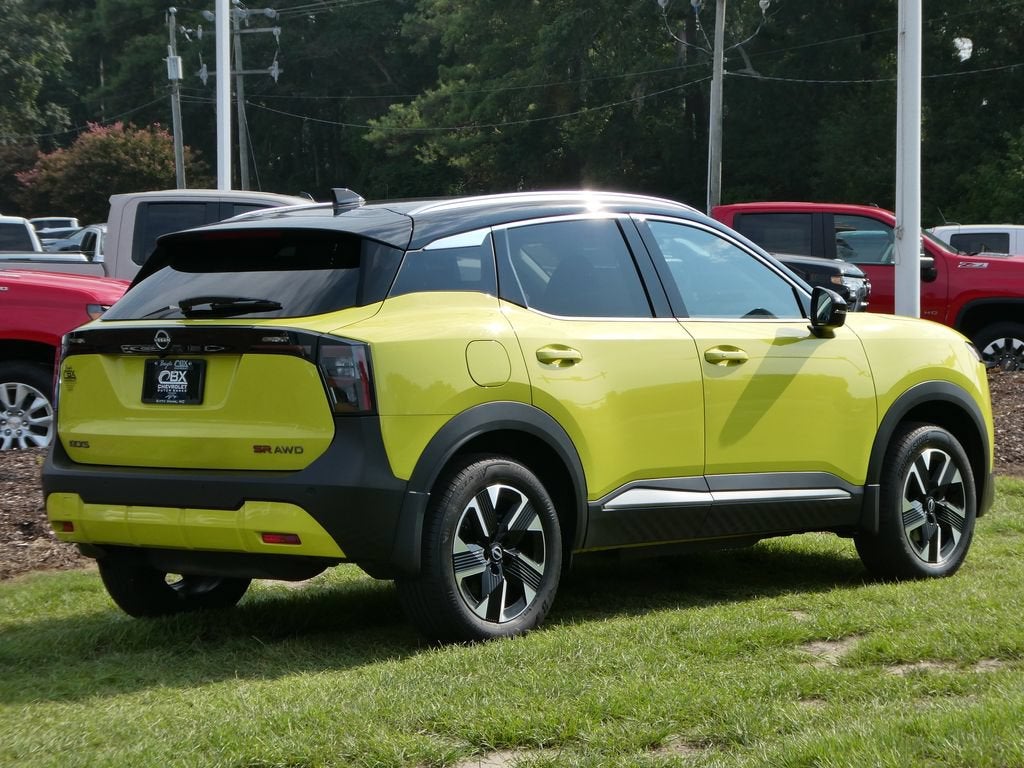 2025 Nissan Kicks SR