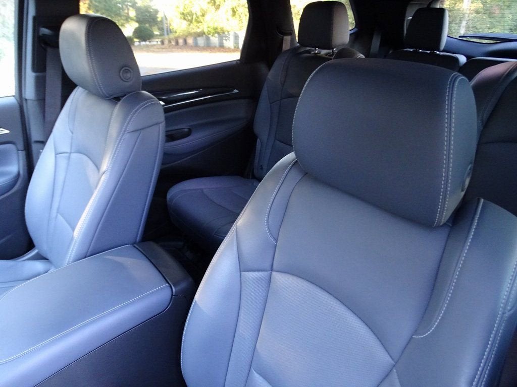 2022 Buick Enclave Essence