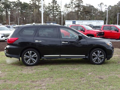 2020 Nissan Pathfinder Platinum